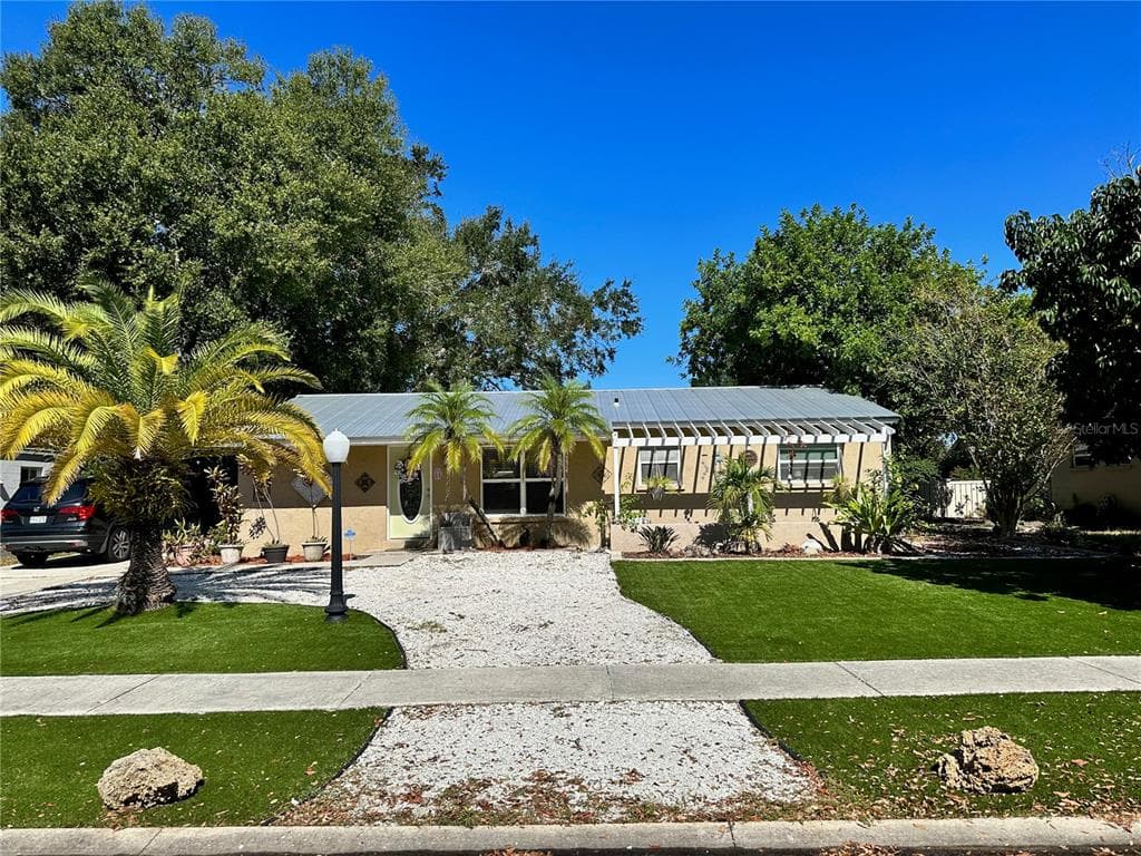 3614 29TH AVENUE W BRADENTON, FL 34205