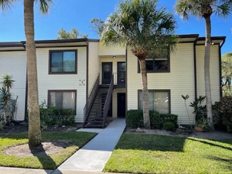 308 MOORINGS COVE DRIVE UNIT 17 TARPON SPRINGS, FL 34689