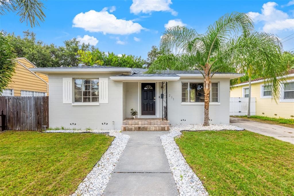 2211 7TH AVENUE N ST PETERSBURG, FL 33713