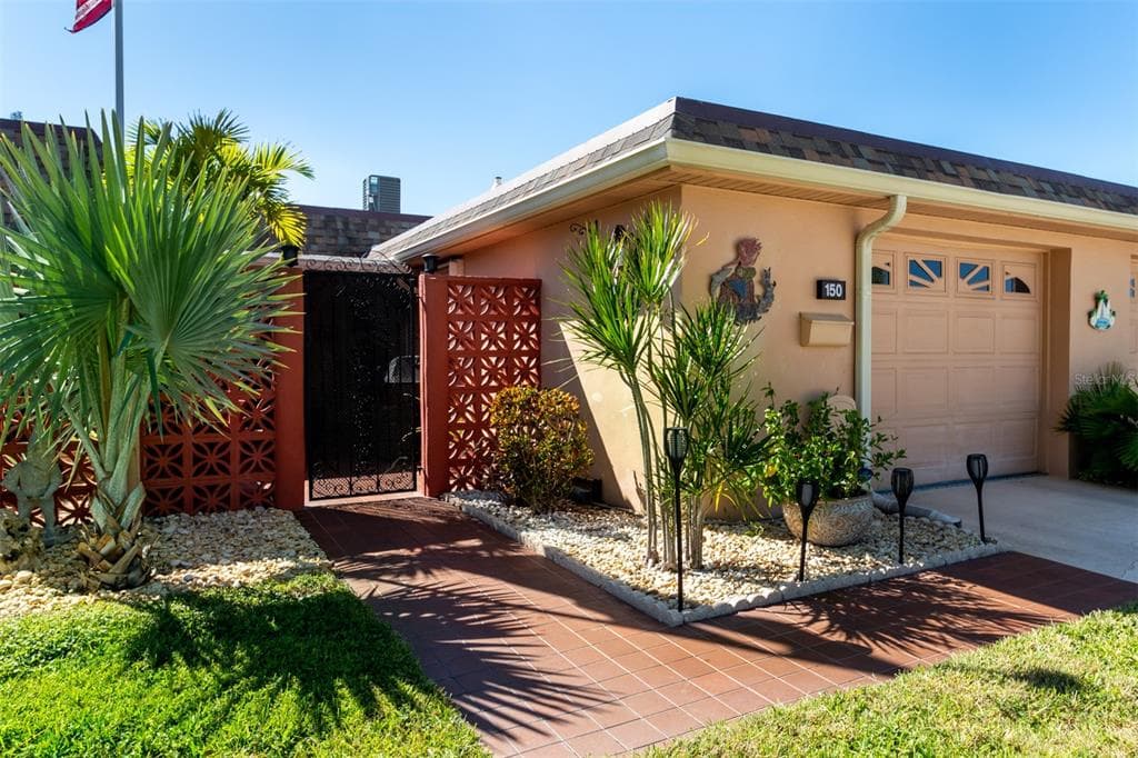 150 BOCA CIEGA POINT BOULEVARD S ST PETERSBURG, FL 33708