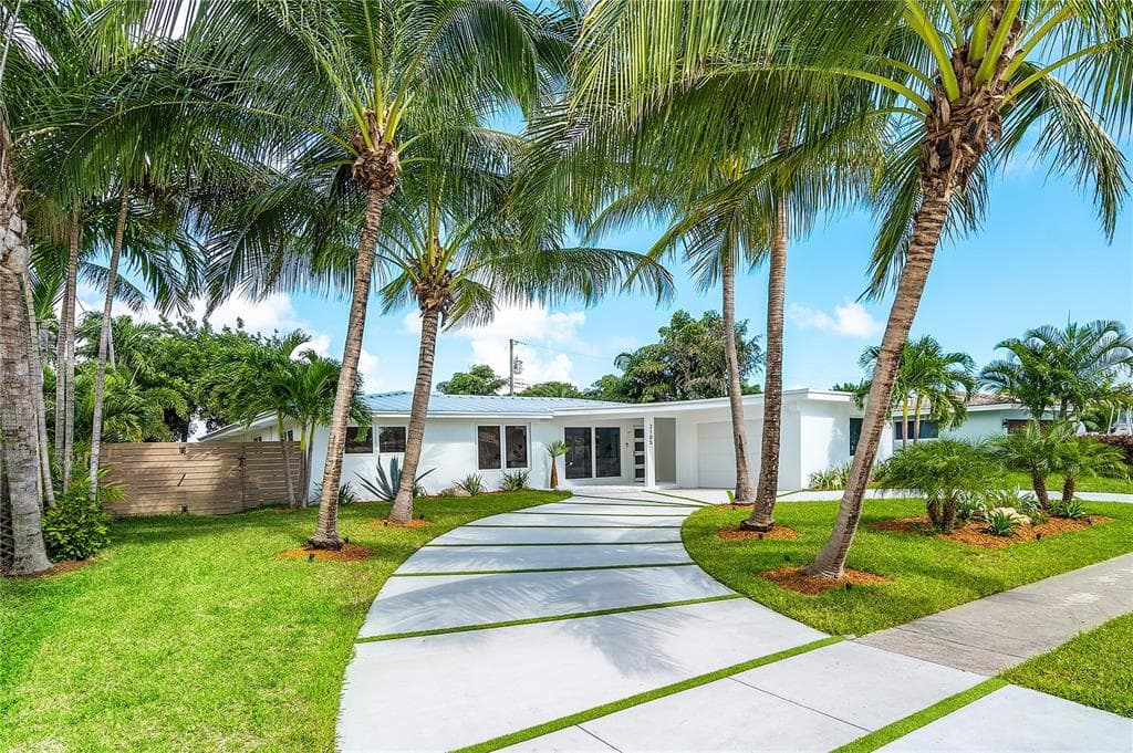 2105 NE 62ND COURT FORT LAUDERDALE, FL 33308