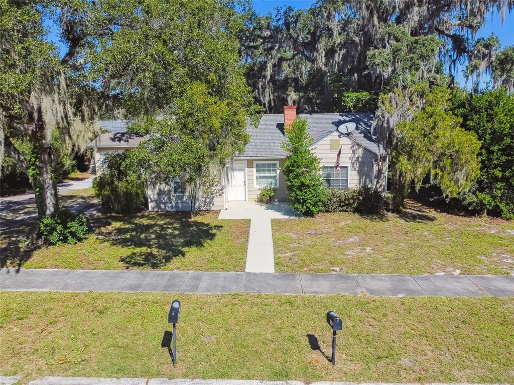 1022 MOHAWK STREET CLEARWATER, FL 33755