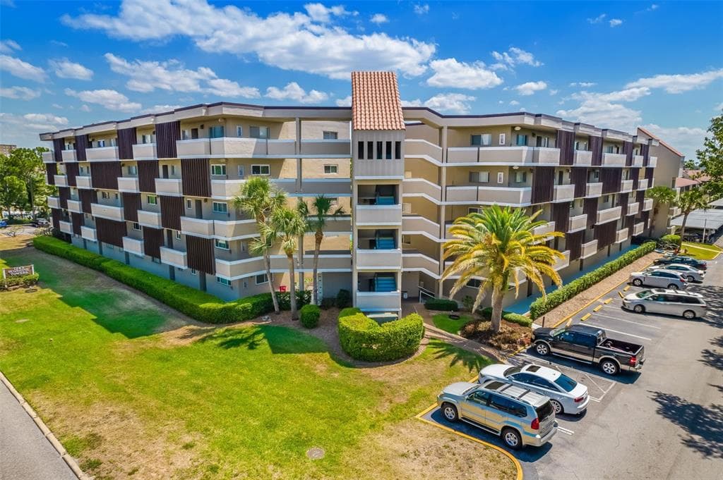 1243 S MARTIN LUTHER KING JR AVENUE UNIT A304 CLEARWATER, FL 33756