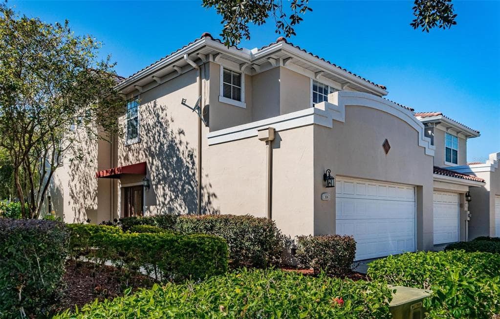 104 VALENCIA CIRCLE ST PETERSBURG, FL 33716