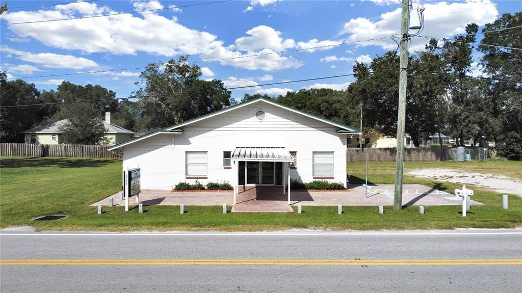 311 W LUTZ LAKE FERN ROAD