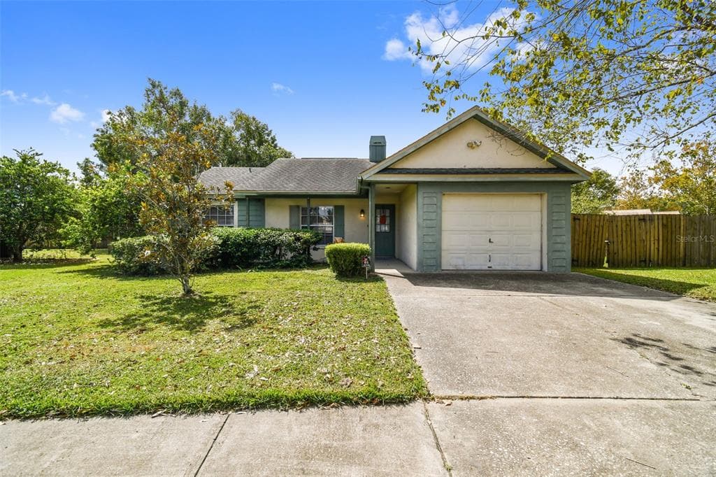 4613 N COUNTRY HILLS COURT PLANT CITY, FL 33566