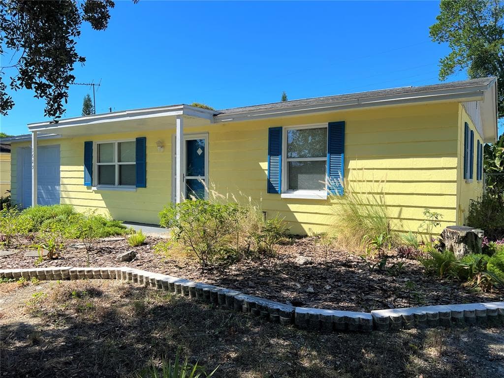 3625 OAKHURST DRIVE HOLIDAY, FL 34691