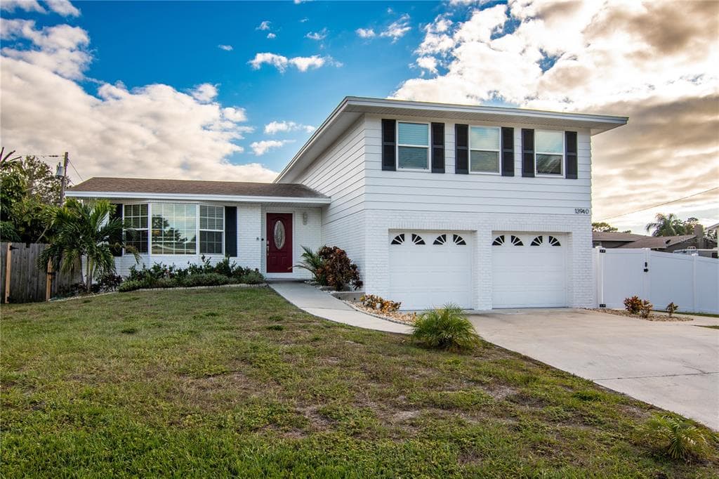 13940 84TH TERRACE SEMINOLE, FL 33776