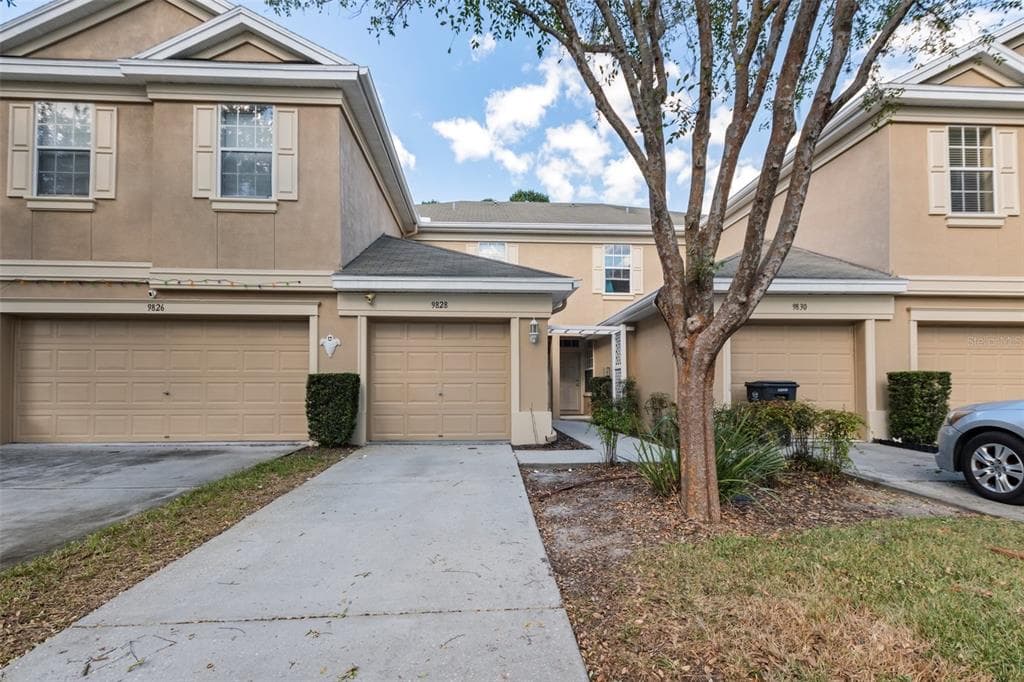 9828 FAN PALM WAY TAMPA, FL 33610