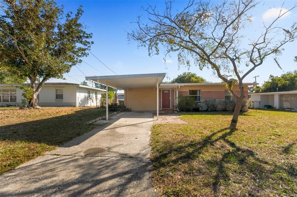 8707 BEVERLY DRIVE TEMPLE TERRACE, FL 33617
