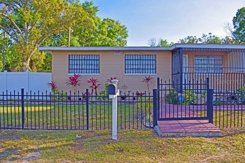 4608 N 29TH STREET TAMPA, FL 33610