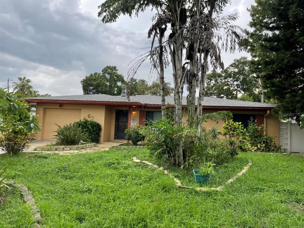 2205 ARLINGTON PLACE CLEARWATER, FL 33765