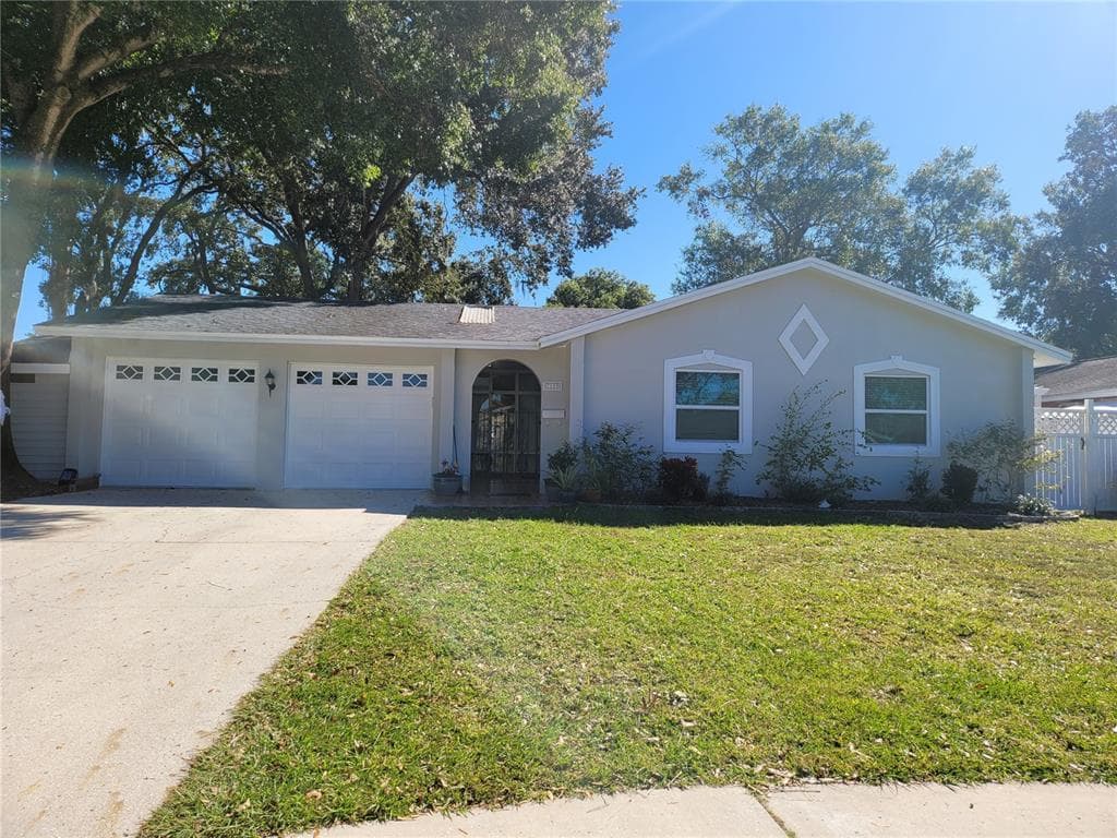7109 LAWNVIEW COURT