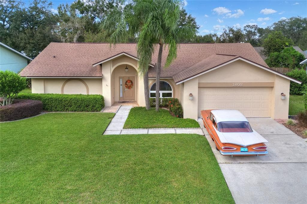 1802 SAGEBRUSH ROAD PLANT CITY, FL 33566