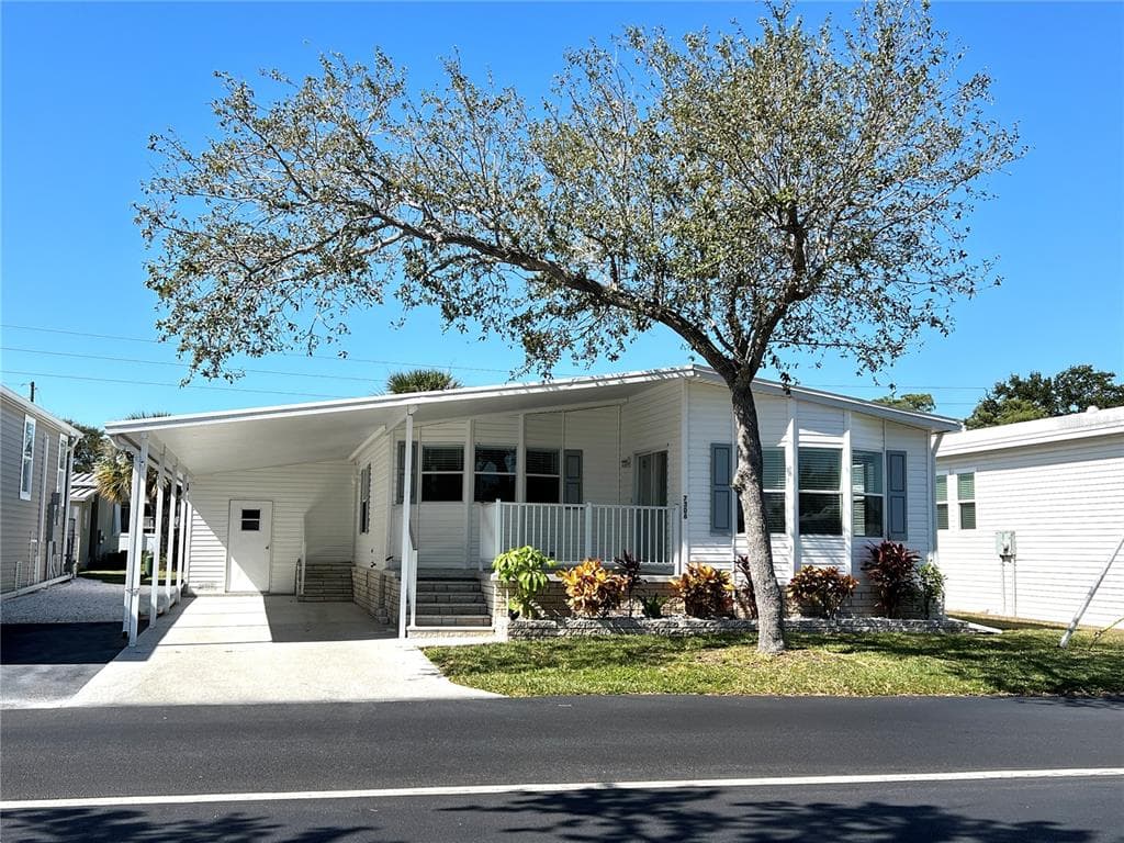 7306 AMERICANA DRIVE NE UNIT 144 ST PETERSBURG, FL 33702