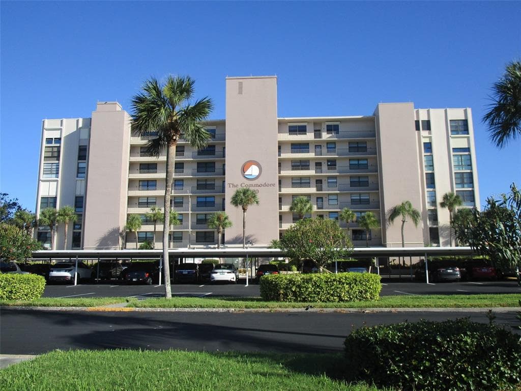 7700 SUN ISLAND DRIVE S UNIT 507 SOUTH PASADENA, FL 33707