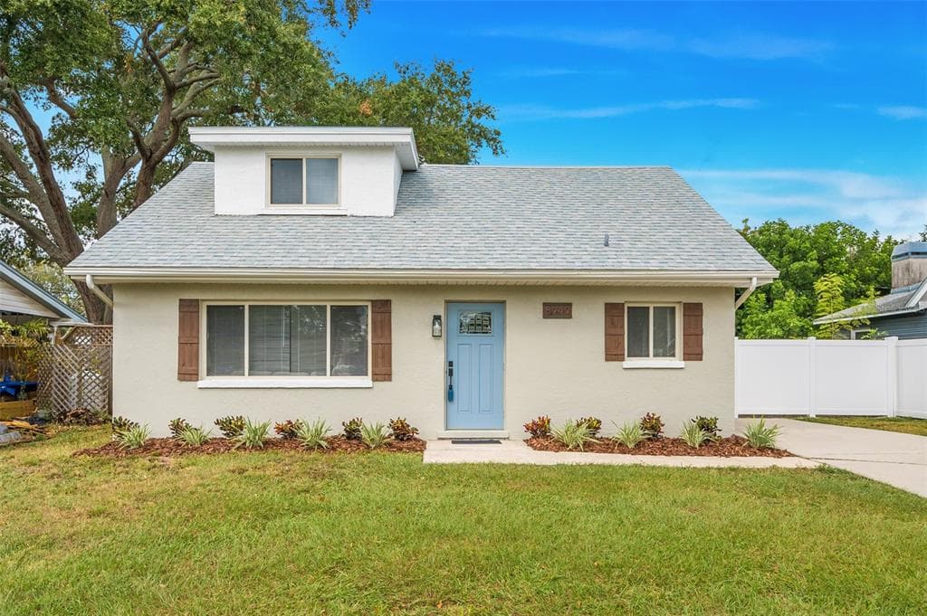 8949 FAIRWEATHER DRIVE LARGO, FL 33773
