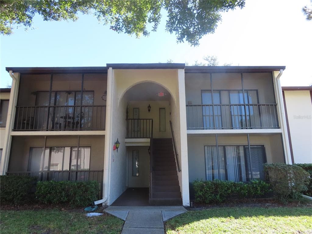 2664 PINE RIDGE WAY S UNIT H1 PALM HARBOR, FL 34684