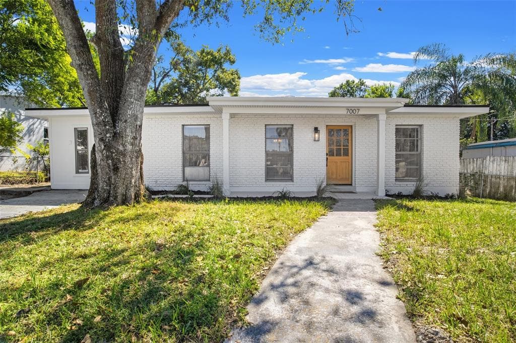 7007 ASPEN AVENUE TAMPA, FL 33637
