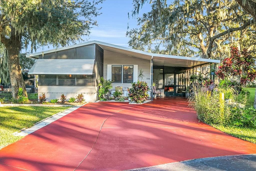 8207 GRETCHEN PLACE ELLENTON, FL 34222