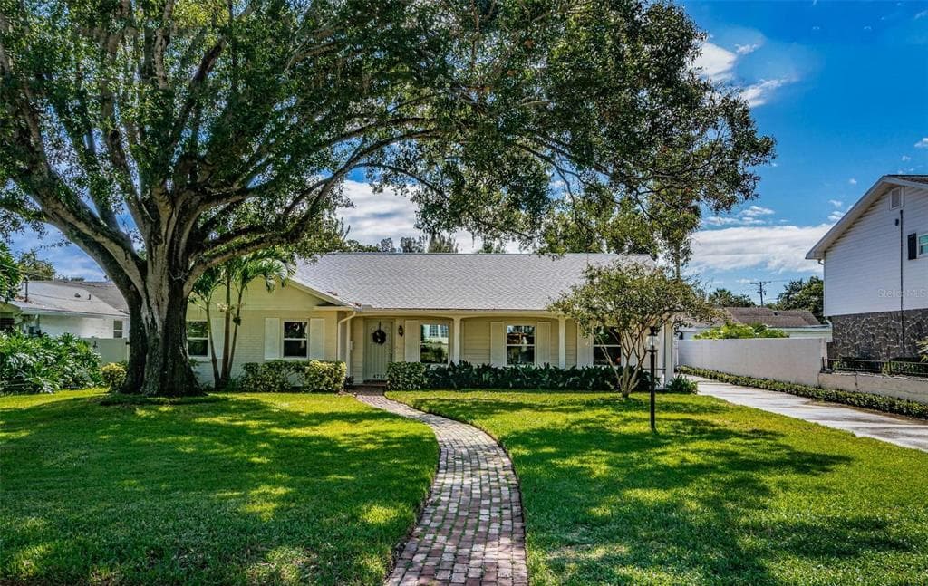 4712 W MELROSE AVENUE TAMPA, FL 33629
