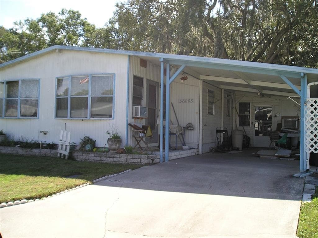 38608 MONET DRIVE ZEPHYRHILLS, FL 33540