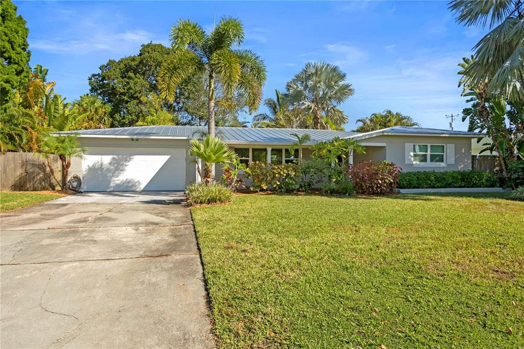 1073 39TH AVENUE NE ST PETERSBURG, FL 33703