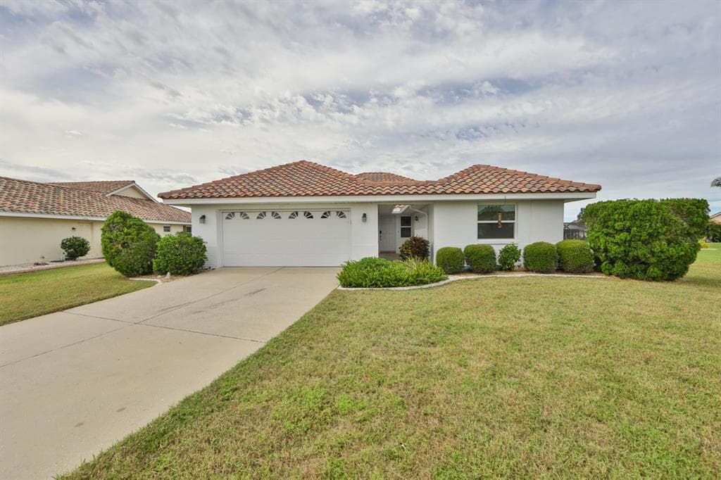 701 MEDINA WAY SUN CITY CENTER, FL 33573