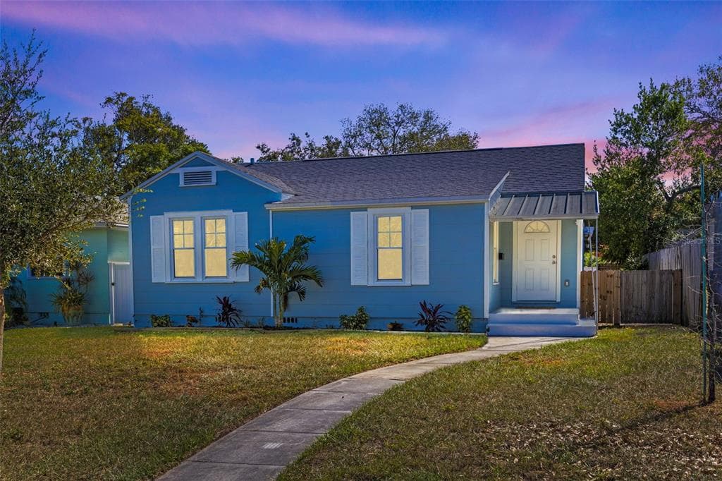 450 29TH AVENUE N ST PETERSBURG, FL 33704