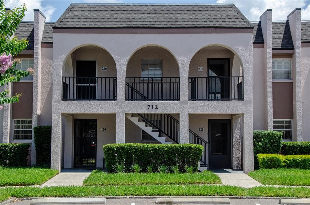 712 OAKGROVE DRIVE UNIT 231E BRANDON, FL 33510