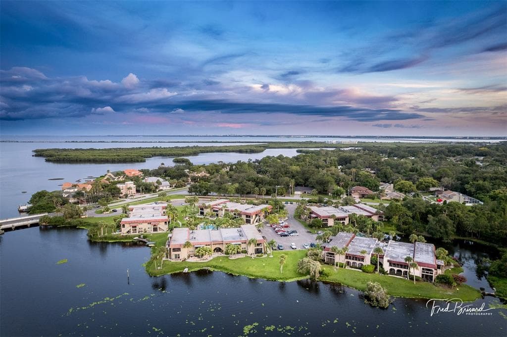1005 S BAYSHORE BOULEVARD UNIT 108 SAFETY HARBOR, FL 34695