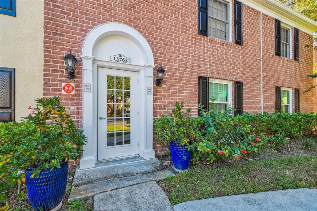 13762 ORANGE SUNSET DRIVE UNIT 202 TAMPA, FL 33618