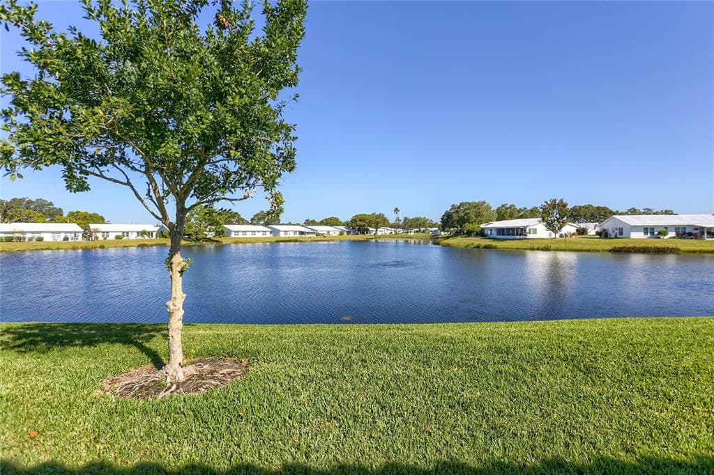 4019 89TH AVENUE N UNIT 7 PINELLAS PARK, FL 33782