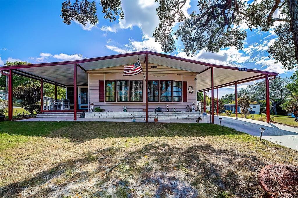 8695 HIGHPOINT BOULEVARD BROOKSVILLE, FL 34613