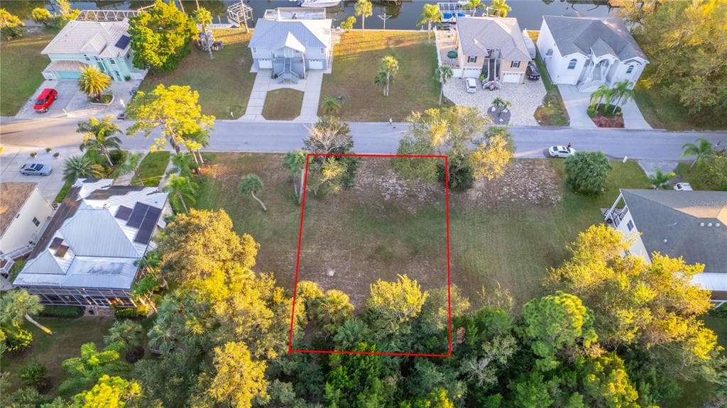 7657 GULF WAY HUDSON, FL 34667