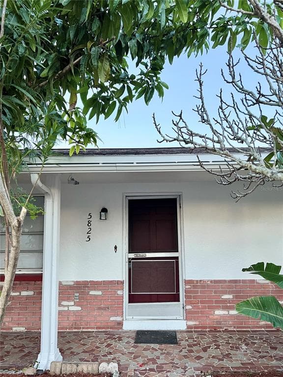 5825 ELM STREET NEW PORT RICHEY, FL 34652