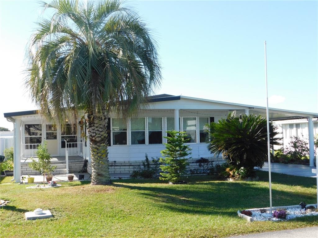 36542 STRAND DRIVE ZEPHYRHILLS, FL 33542