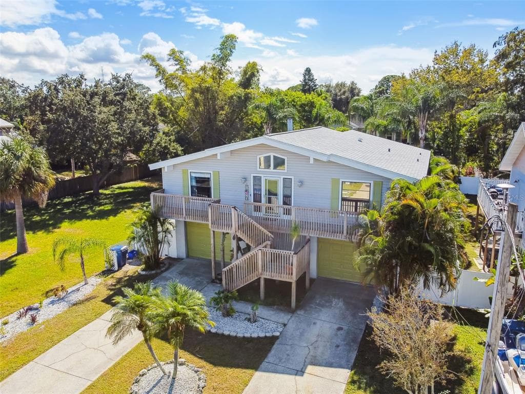 322 CROSSWINDS DRIVE PALM HARBOR, FL 34683