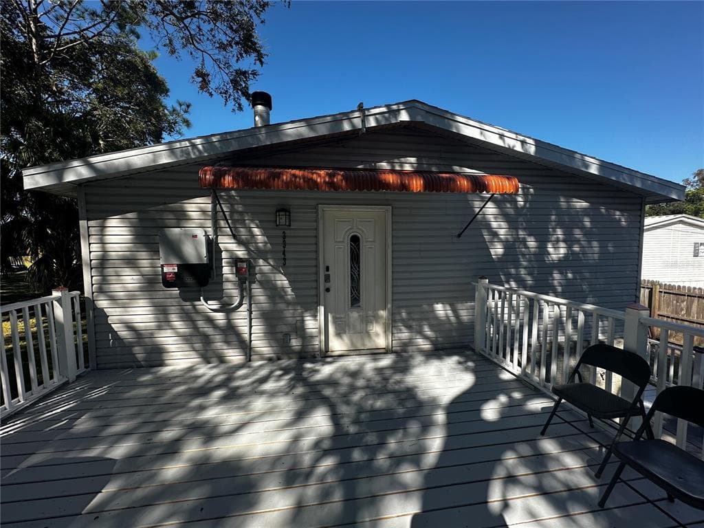 3343 ROXBOROUGH AVENUE