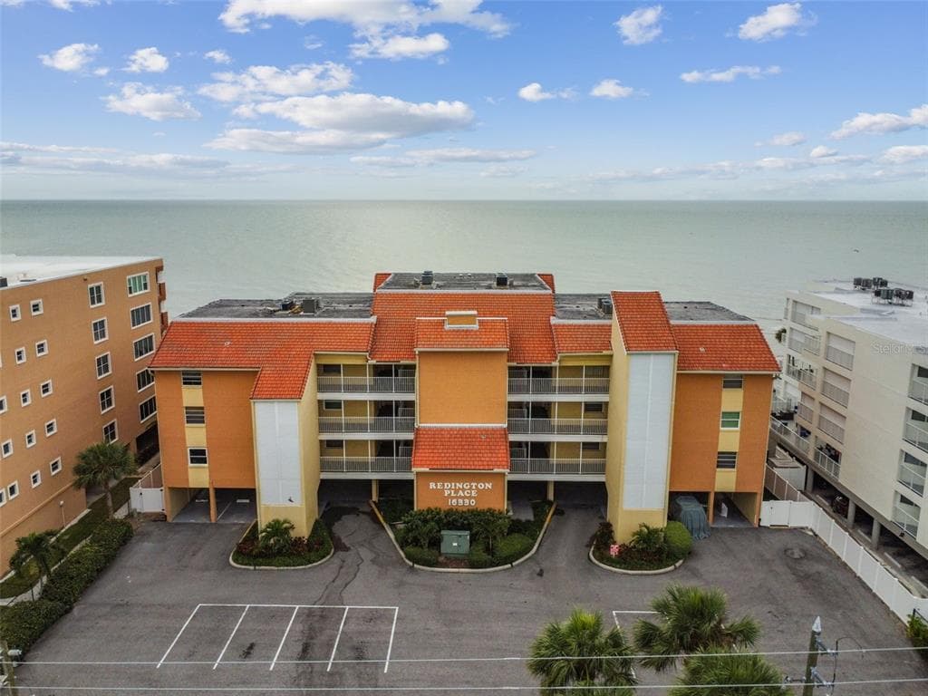 16330 GULF BOULEVARD W UNIT 303 REDINGTON BEACH, FL 33708