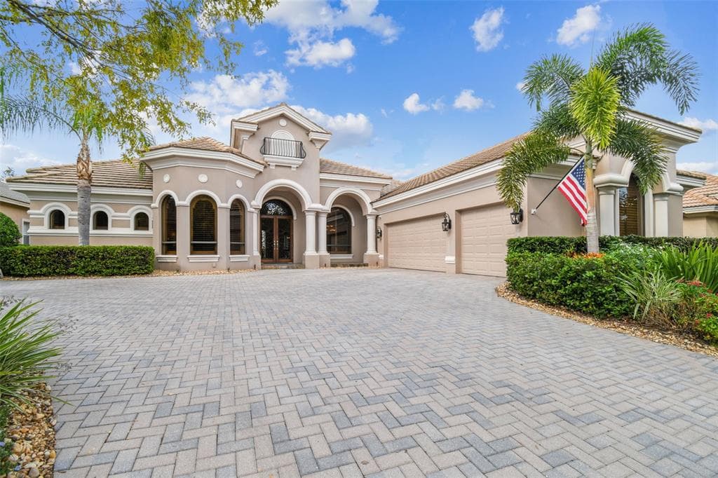 11936 ROYCE WATERFORD CIRCLE TAMPA, FL 33626