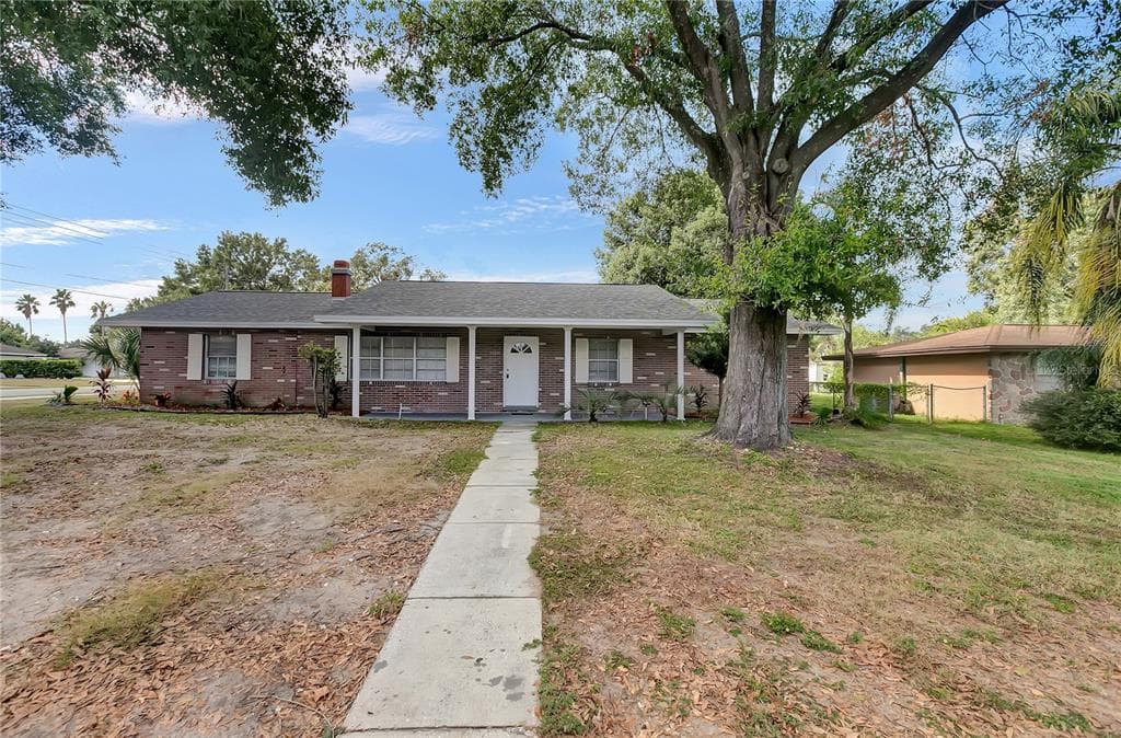 6404 CROMWELL ROAD LAKELAND, FL 33809