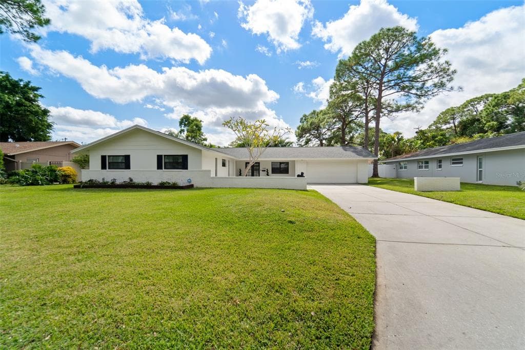 1400 87TH AVENUE N ST PETERSBURG, FL 33702