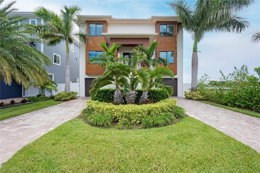 225 PUNTA VISTA DRIVE