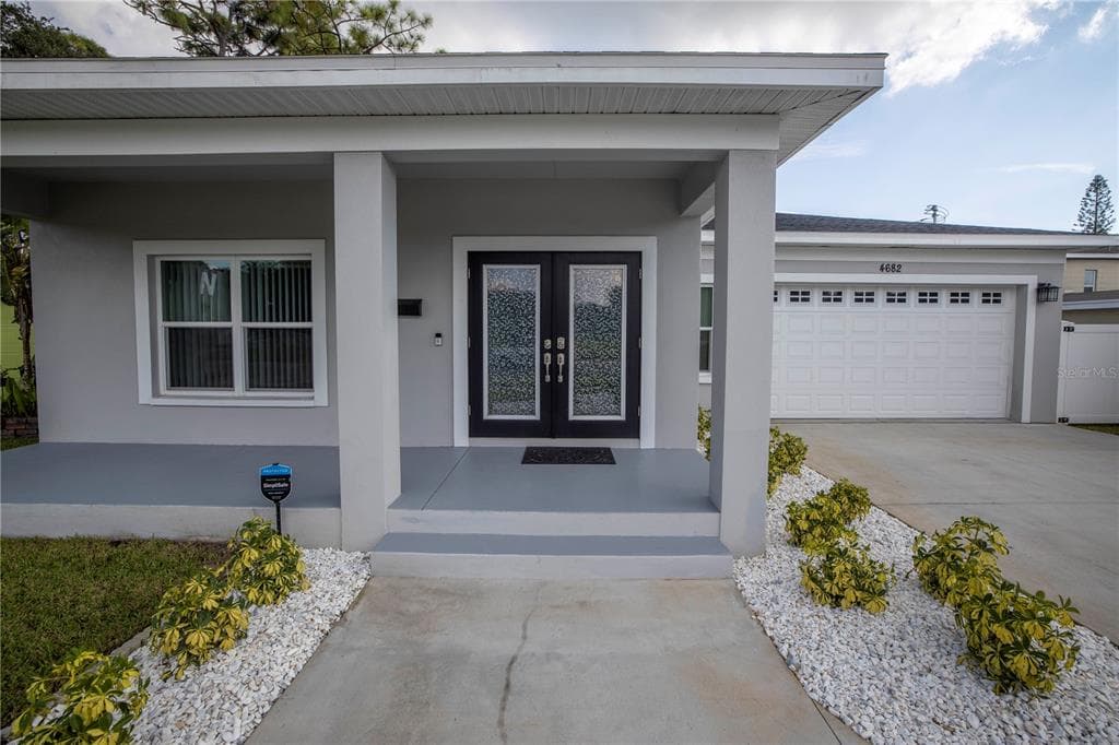 4682 22ND AVENUE S ST PETERSBURG, FL 33711