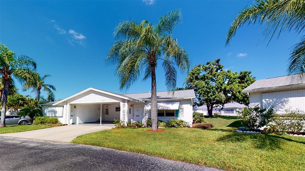 6006 HIBISCUS DRIVE BRADENTON, FL 34207