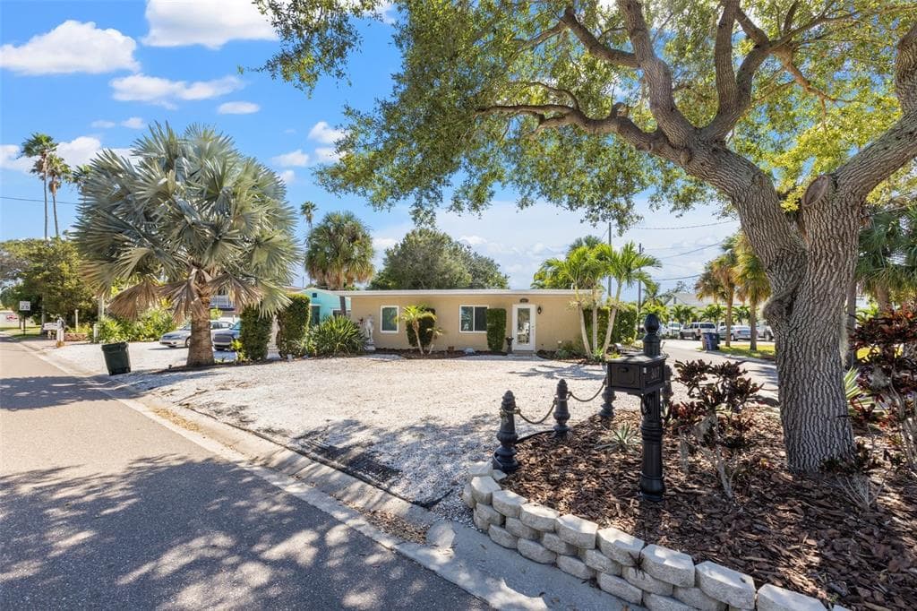 307 16TH AVENUE INDIAN ROCKS BEACH, FL 33785