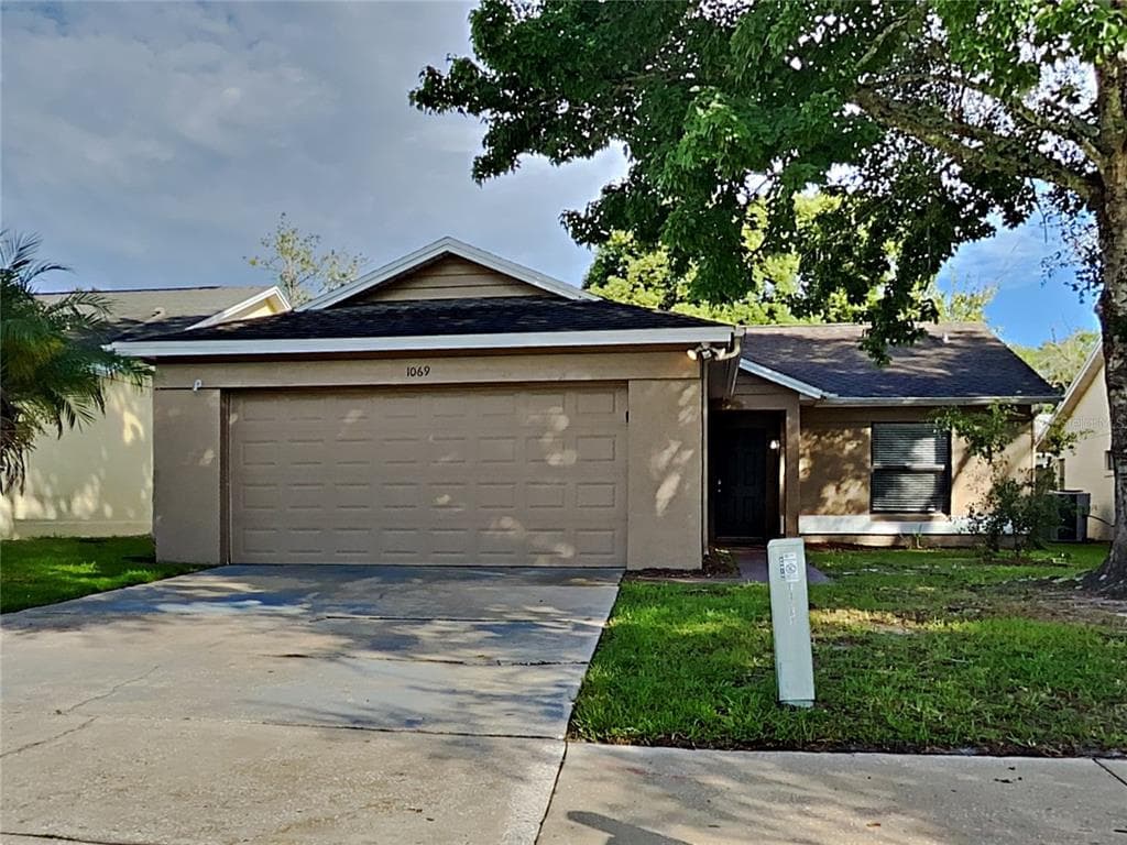 1069 ABELL CIRCLE OVIEDO, FL 32765