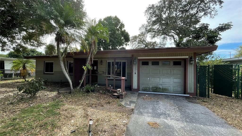 5144 32ND AVENUE N ST PETERSBURG, FL 33710