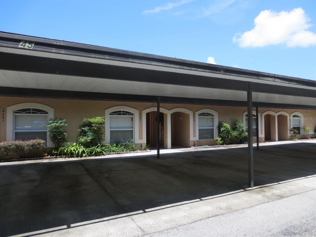14641 PAR CLUB CIRCLE TAMPA, FL 33618